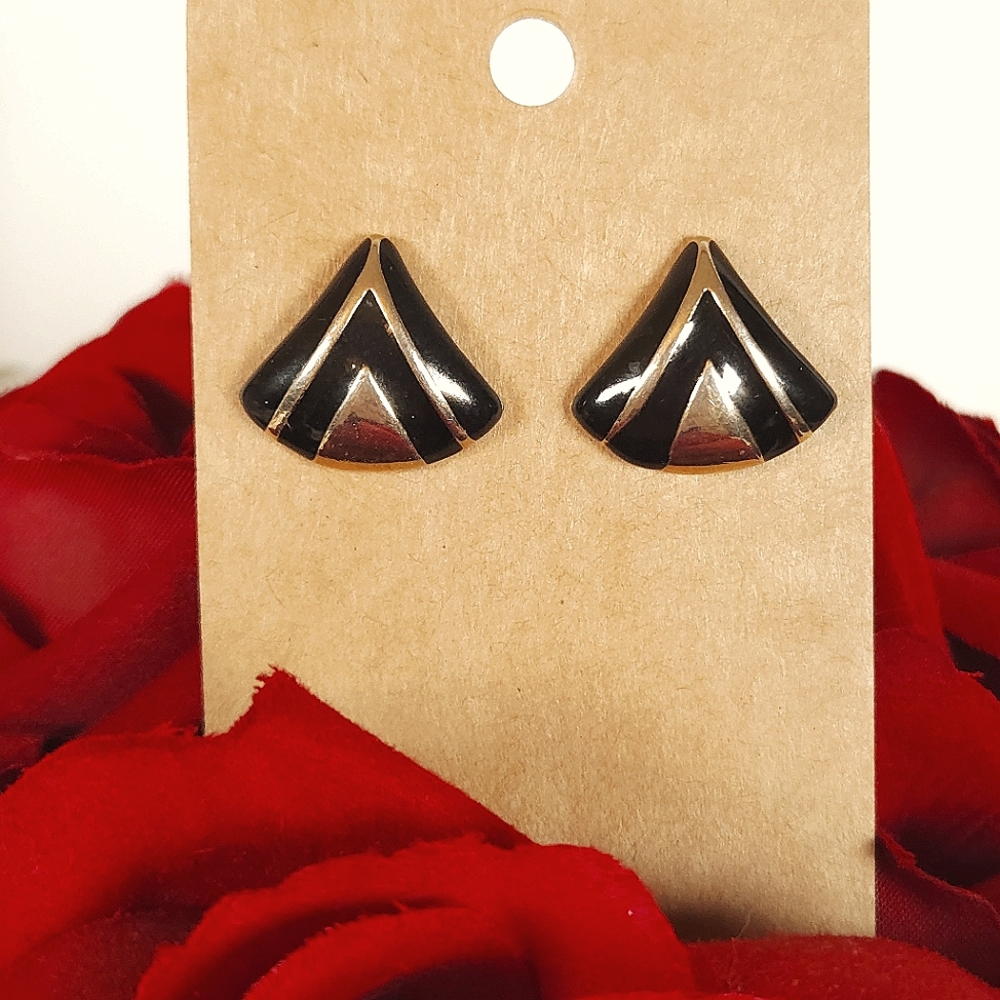 Vintage Black & Gold Triangle Geometric Post Earrings Classic Retro Earrings